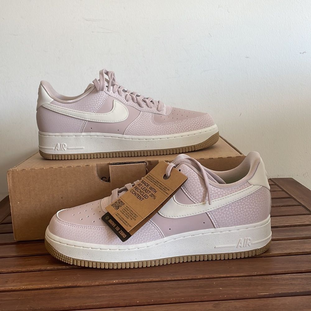 Nike Air Force 1 Low’07 Platinum Violet/Light Bone Women Size10.5(FN6326-001)